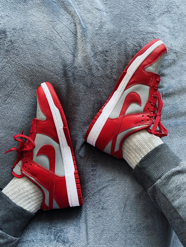 joggers con zapatillas hombre